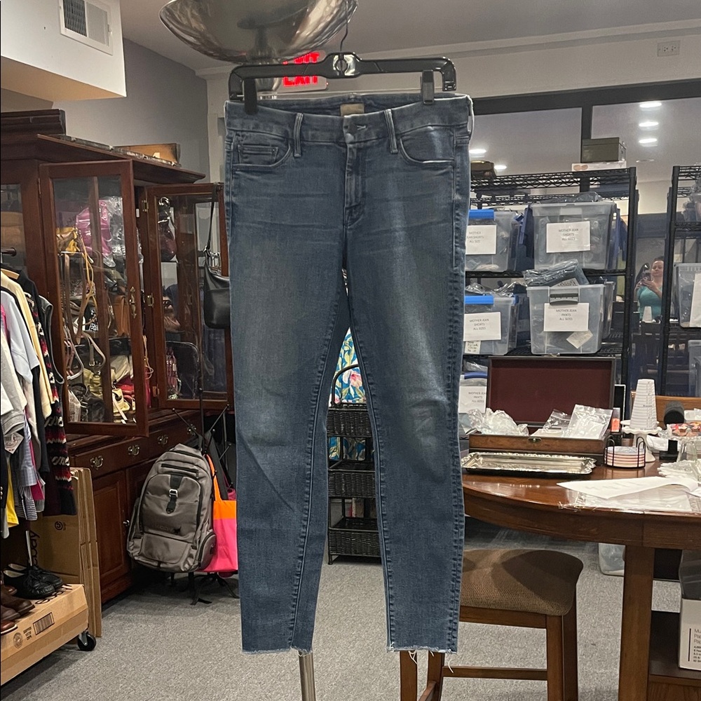 MOTHER The Looker Ankle Fray Jeans in Fingerprints and Muddy Feet Wash Size 27
